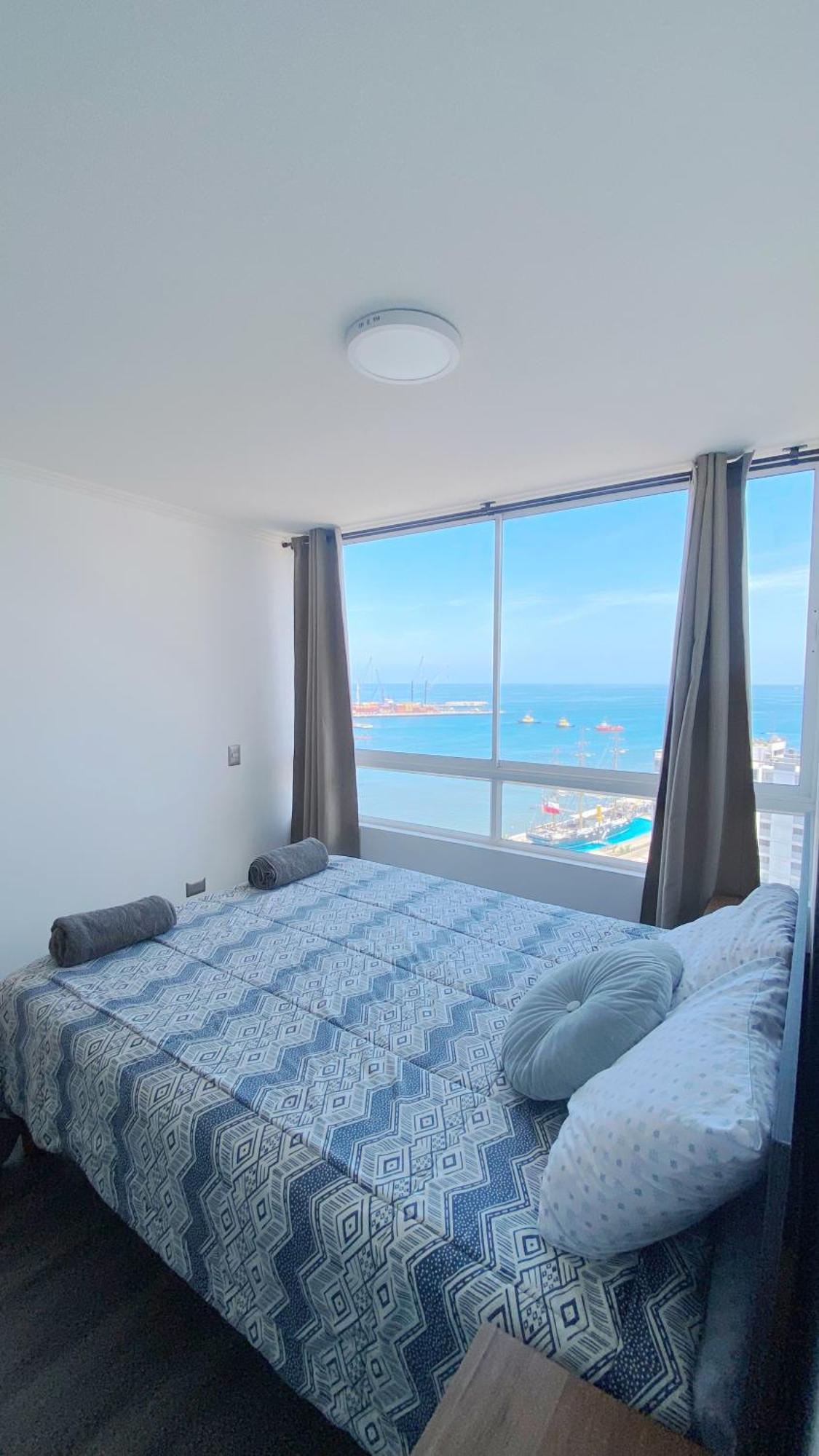 Moderno Departamento Con Vista Al Puerto - Centrico En *